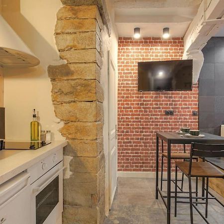 Industrial-Style Studio With Bathtub, Vieux-Lyon Extérieur photo
